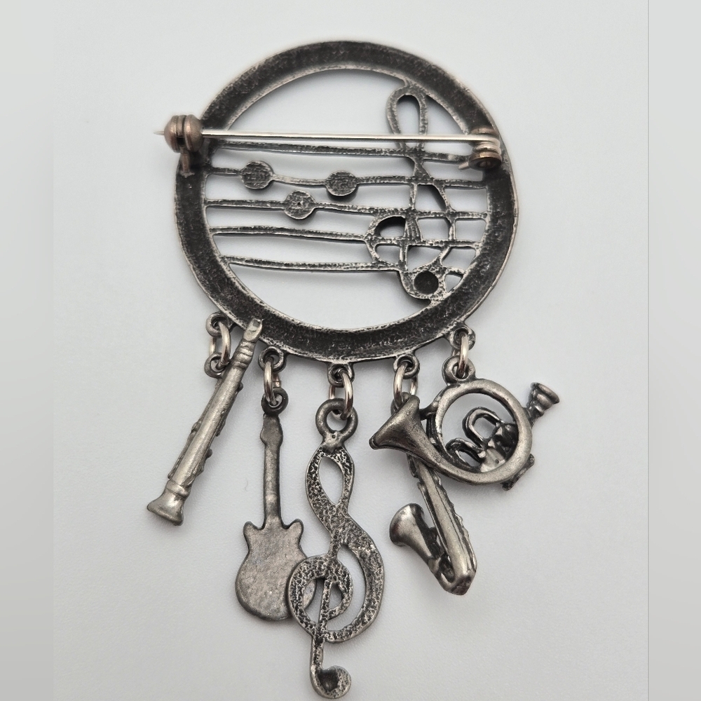 Pewter Musical Brooch Dangling Instruments Notes Figural Pin - Picture 7 of 8